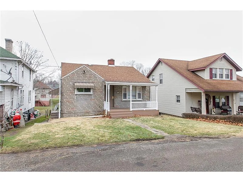 812 Lewis St photo 1