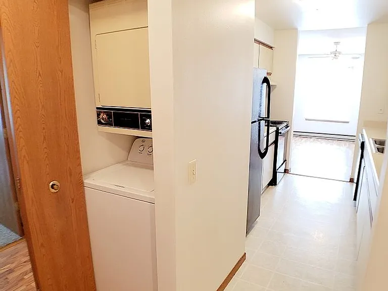 Orchard Village Apartments — Photo 142