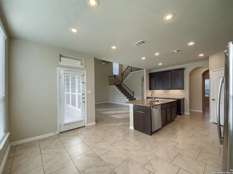 714 Raceland Rd — Photo 17