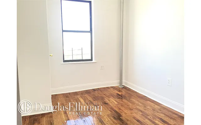 Rented by Douglas Elliman | media 19