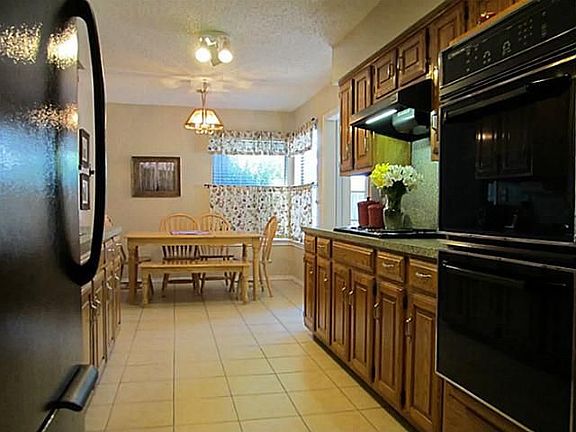 5th image of 8522 Flower Meadow Dr