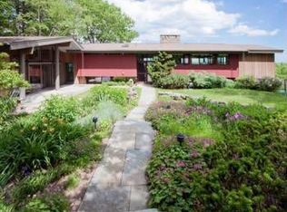 5 Spruce Rd, Freeport, ME 04032