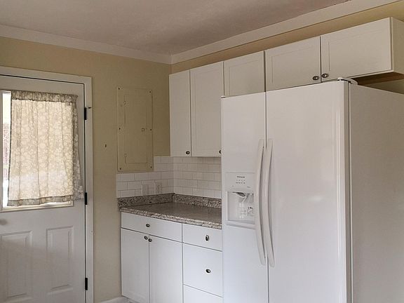 Plenty of cabinet space.