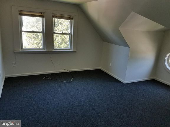 3rd image of 4101 Fernhill Ave Floor 3
