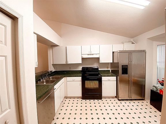 4th image of 1178 Jade East Ln