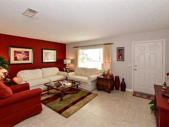 5th image of 10761 SE 178th St