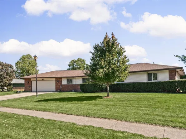 304 Carrie Ave, Urbana, IL 61802
