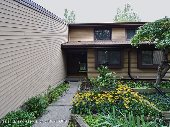 2nd image of 2023 E Provincial House Dr