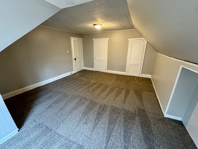 111 S Ohio Street (Full Service) — Photo 49