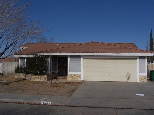 1st image of 4539 Clear Springs Ave