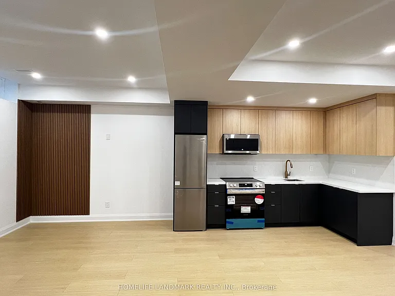 94 Carnegie Dr #BASEMENT — Photo 2