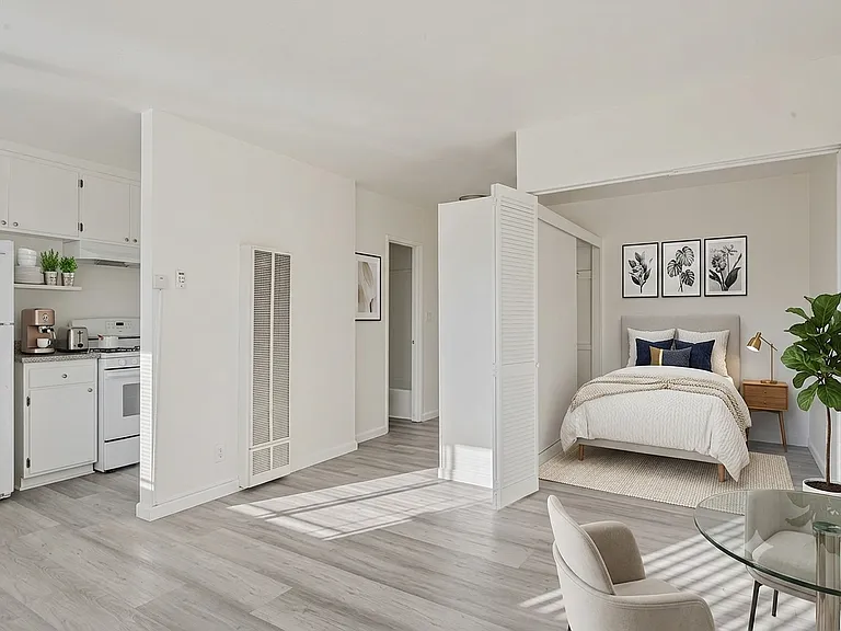 327 N Brand Blvd #22 — Photo 3