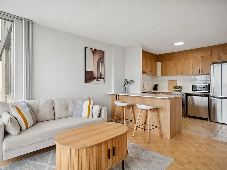 1305 W 12th Ave — Photo 57