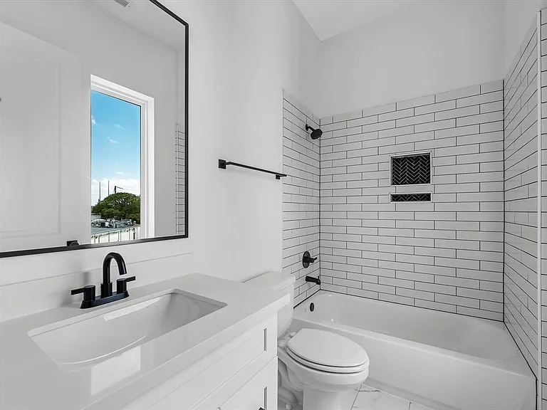 5904 Val Verde St — Photo 23