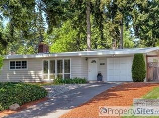 16246 SE 8th St, Bellevue, WA 98008