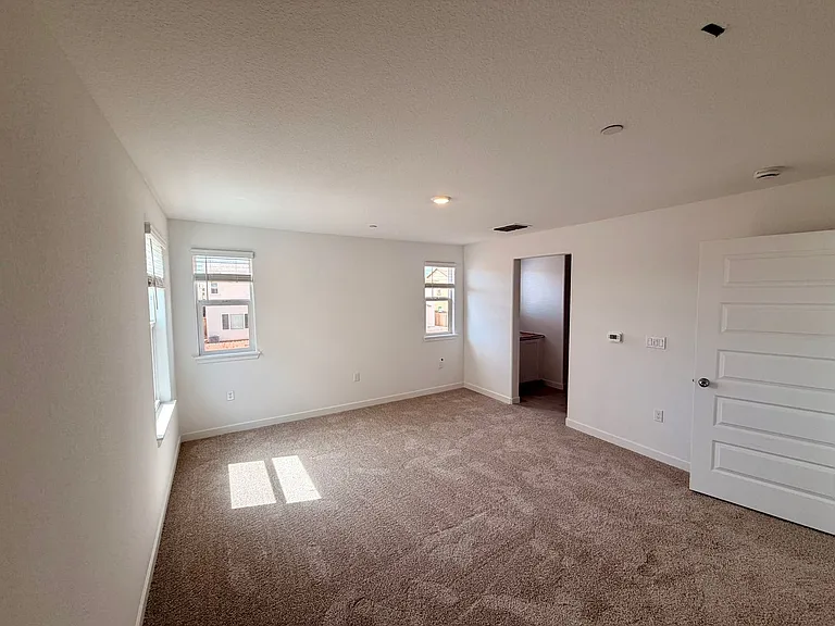 12620 Hereford Ave — Photo 17