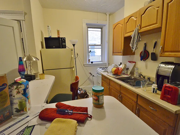 111 Peterborough St #3 — Photo 6