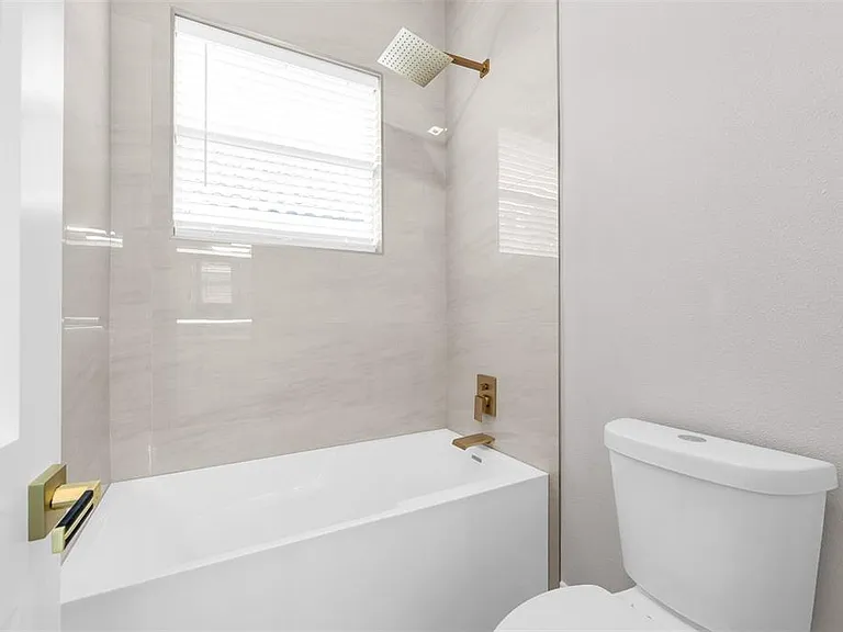 14631 Heathermere Ln — Photo 31