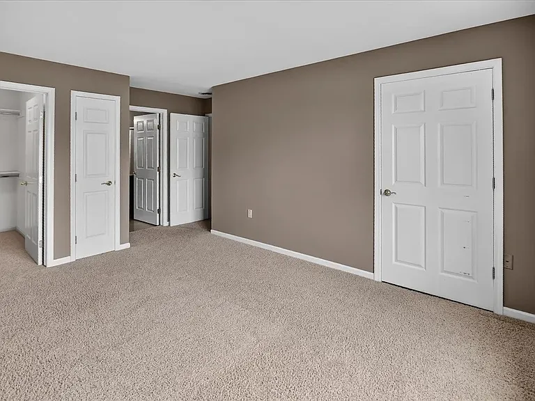 2991 Holborn Cir — Photo 36