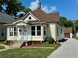 1125 S 4th St, Clinton, IN 47842
