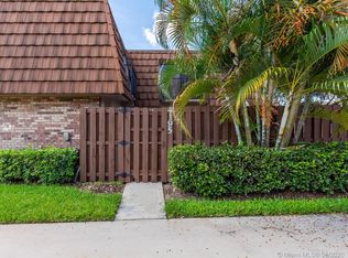 4195 Forest Hill Dr, Cooper City, FL 33026