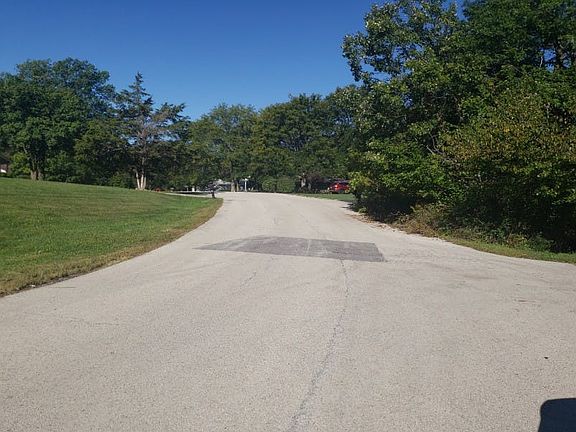 4th image of 2737 Chariot Ln