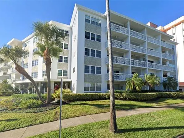 1100 N Shore Dr NE Unit 403, Saint Petersburg, FL 33701