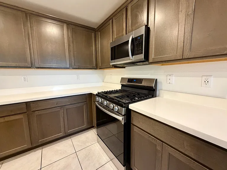669 Pickled Pepper Pl — Photo 9