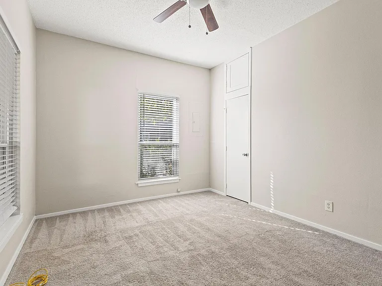 904 S Gribble St — Photo 18