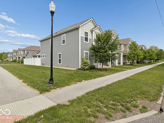 3rd image of 302 N Warman Ave