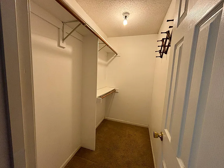 2128 Catie Ln — Photo 11