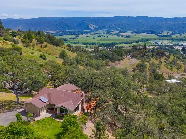1321 Oak Knoll Drive, Ukiah, CA 95482