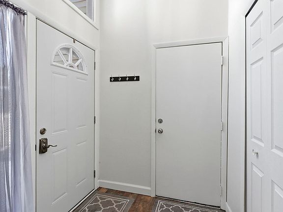 2nd image of 2102 Bayside Ct