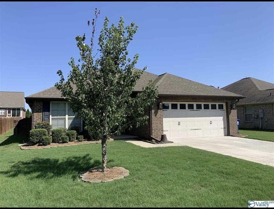 1st image of 304 Summer Cove Cir NW