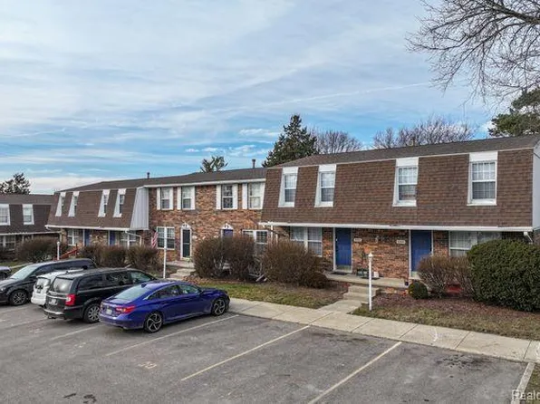 6300 Beechfield Dr, Lansing, MI 48911
