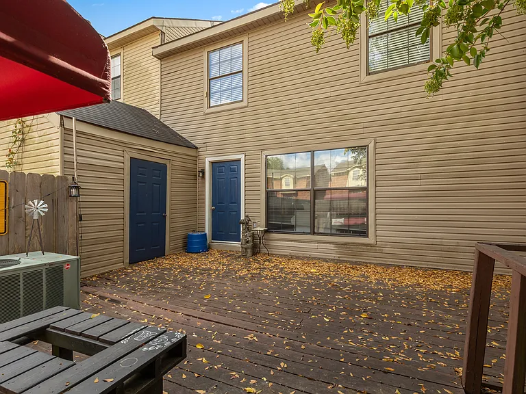 119 Brookwood Ln — Photo 12