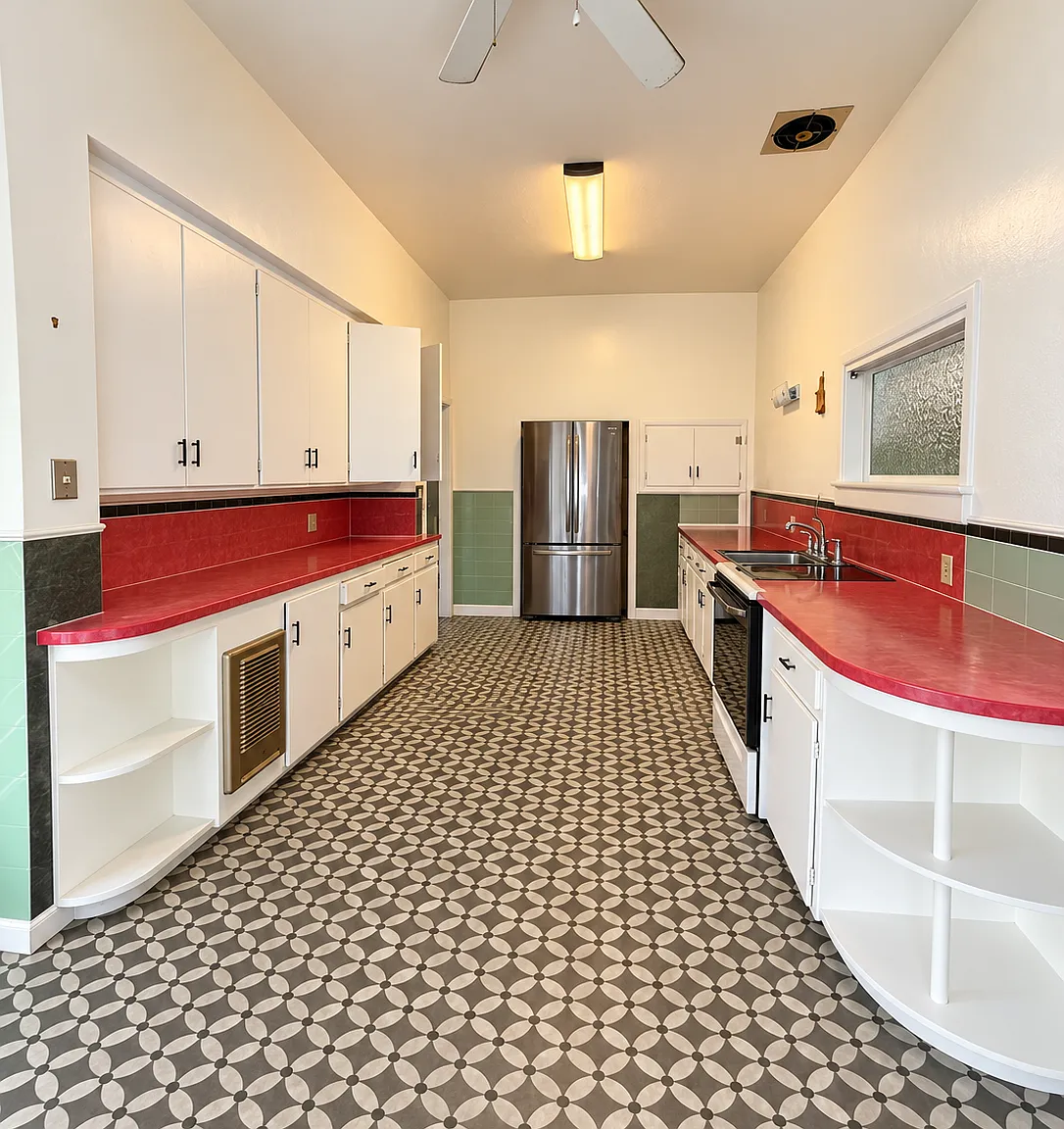 2 bed, $1,800 — Photo 3