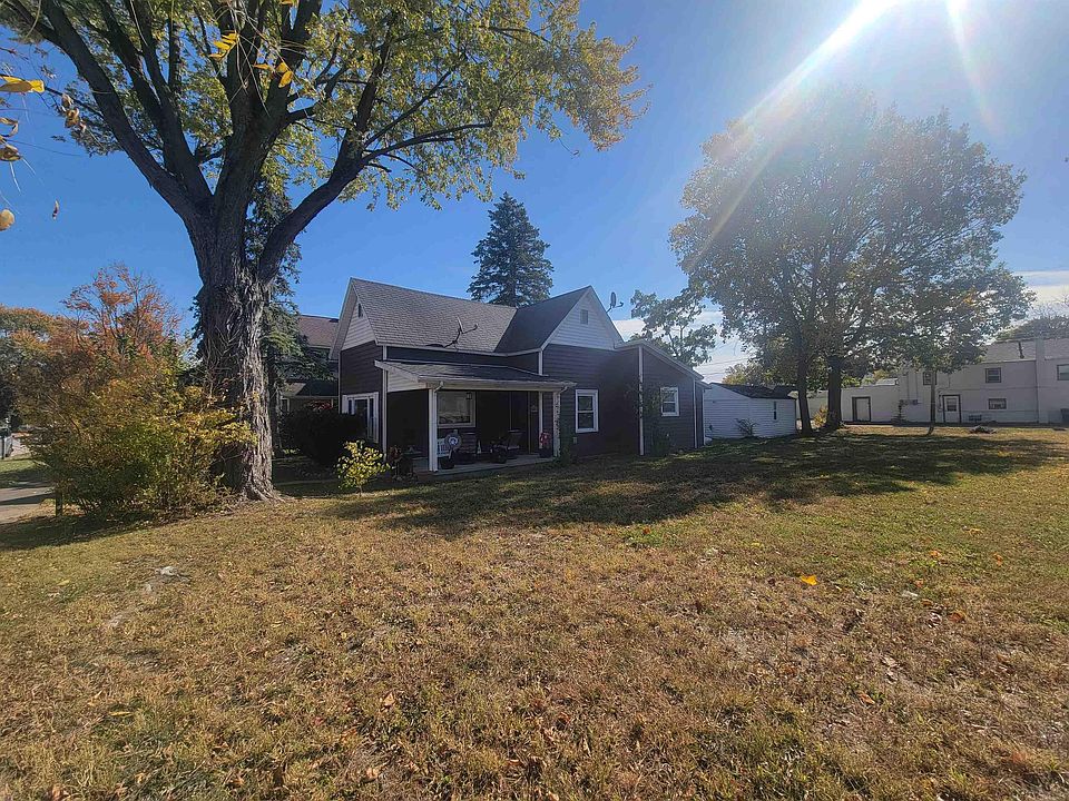 402 E South B St, Gas City, IN 46933 Zillow