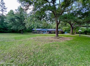 3427 Jr Davis Rd, Moss Point, MS 39562