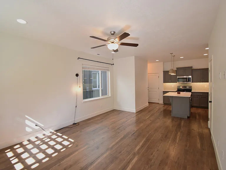 291 E Thurman Mill Ln — Photo 20
