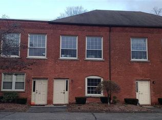 92 Main St APT 108, Deep River, CT 06417