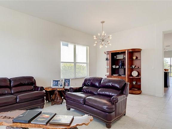 5th image of 1788 Berkshire Cir SW