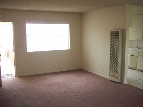 1st image of 4627 W Broadway APT 5