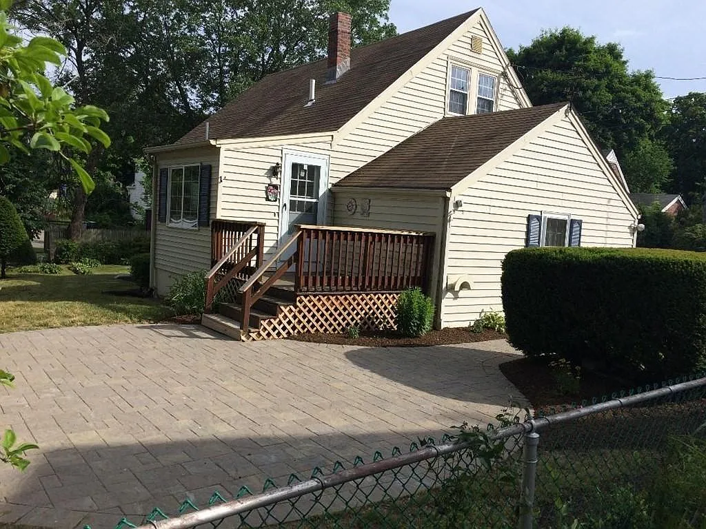 Building Photo - 36 Bonad Rd
