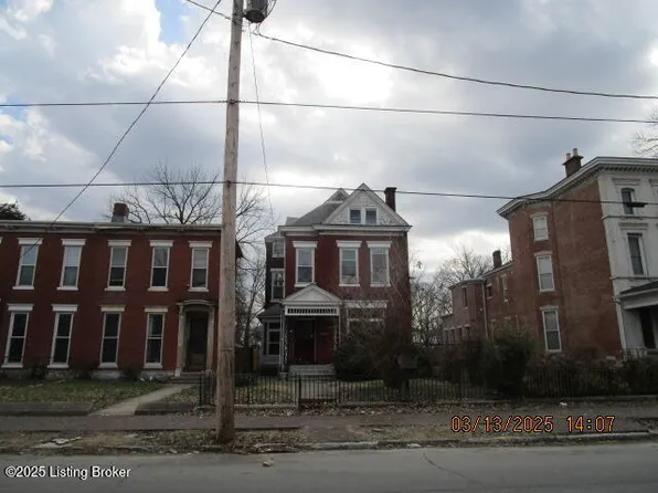 2308 W Chestnut St, Louisville, KY 40211