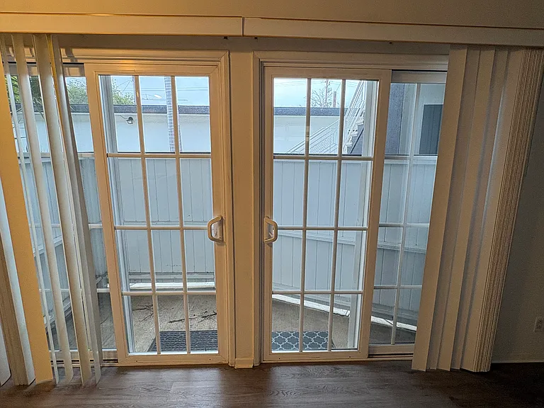 405 Corona Del Mar #4 — Photo 13