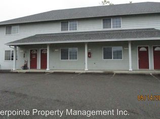 1059 Lookingglass Rd, Roseburg, OR 97471