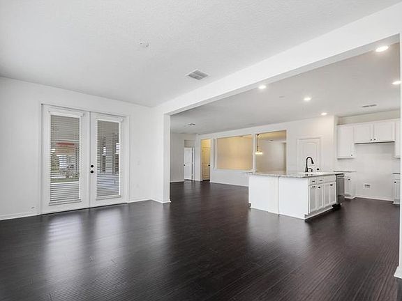 4th image of 3191 Winesap Way