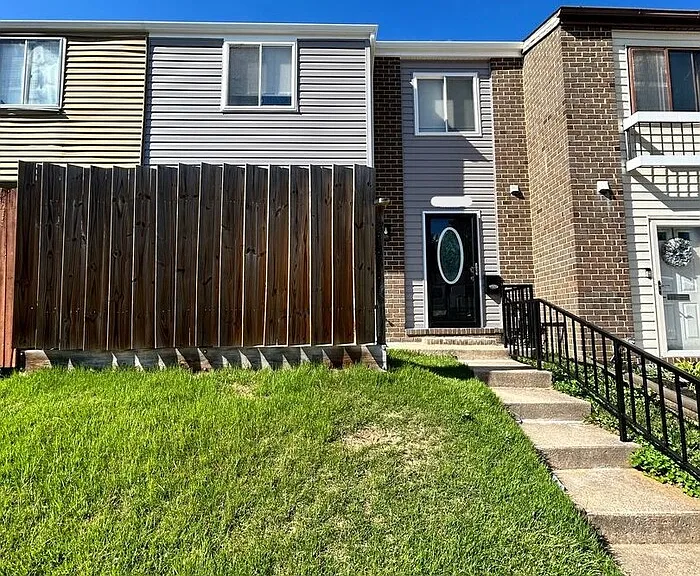 8200 Vosges Rd — Photo 2