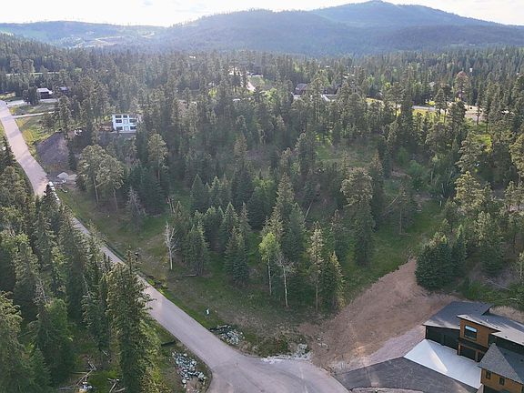 2nd image of 29 Trailside Loop